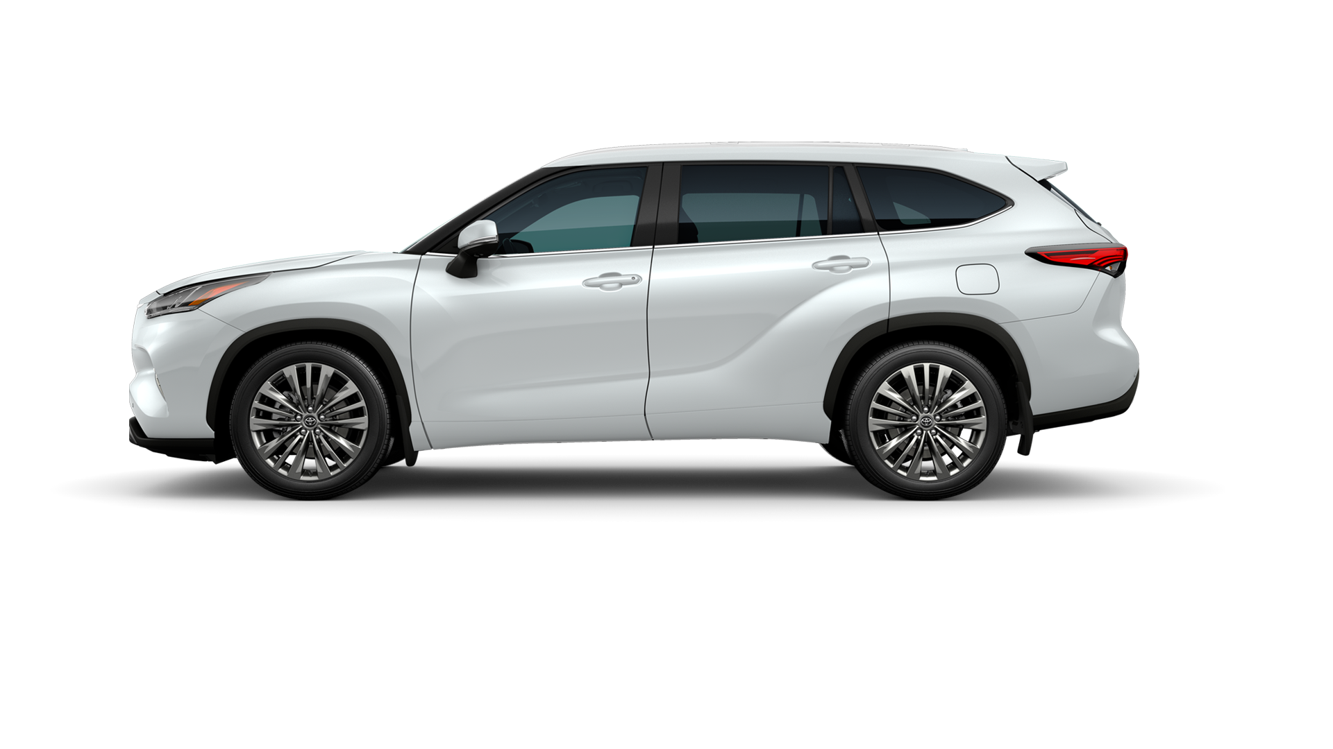 2022 Toyota Highlander in Wind Chill Pearl.