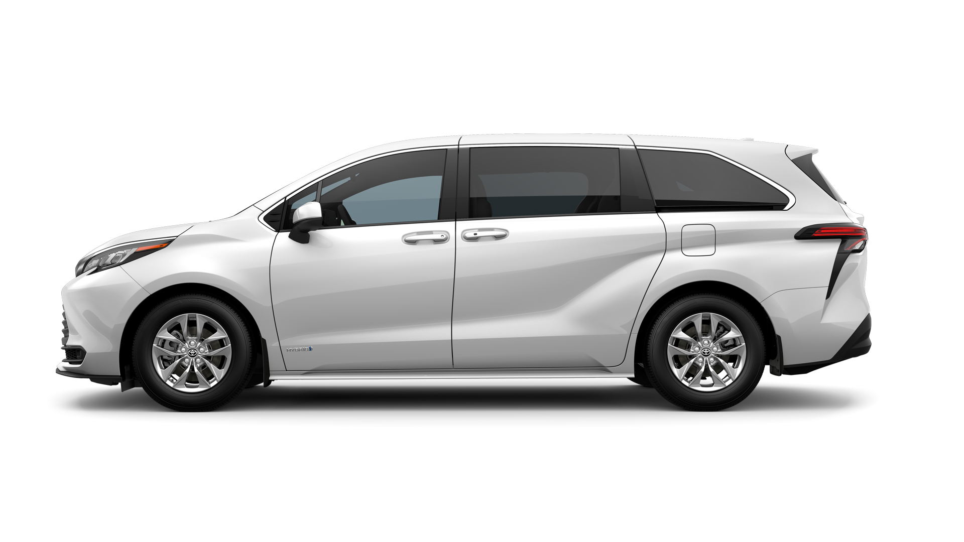 2021 Toyota Sienna in Super White.