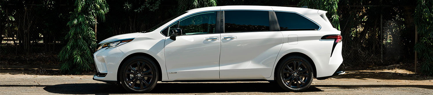 2021 Toyota Sienna.